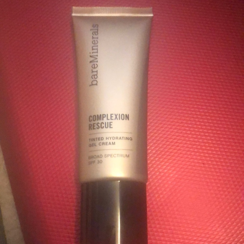 Bare minerals complexion rescue